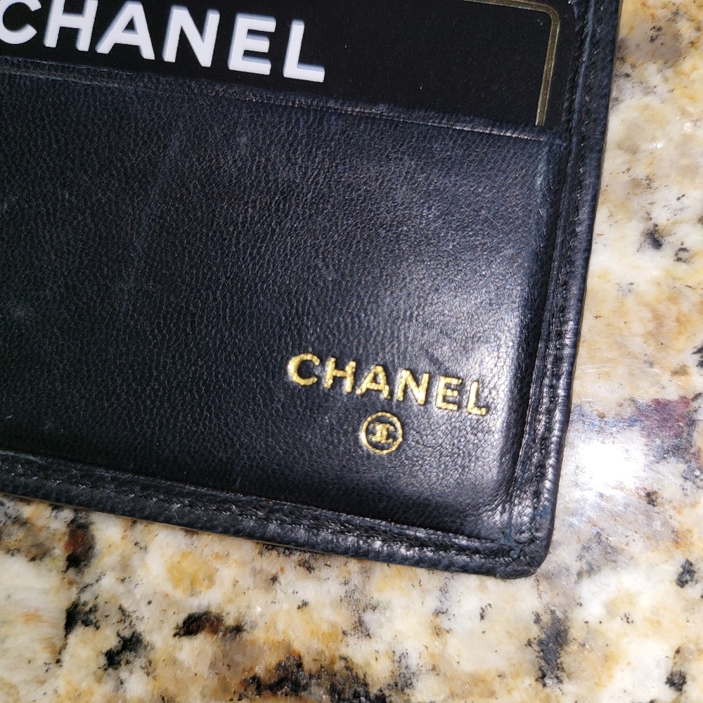 Chanel WOC - Picture 3 of 6